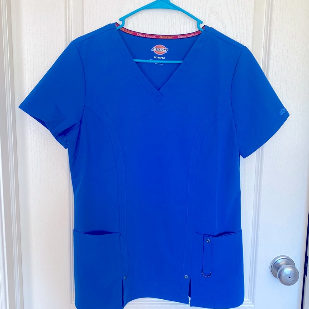 medium dickies scrub top